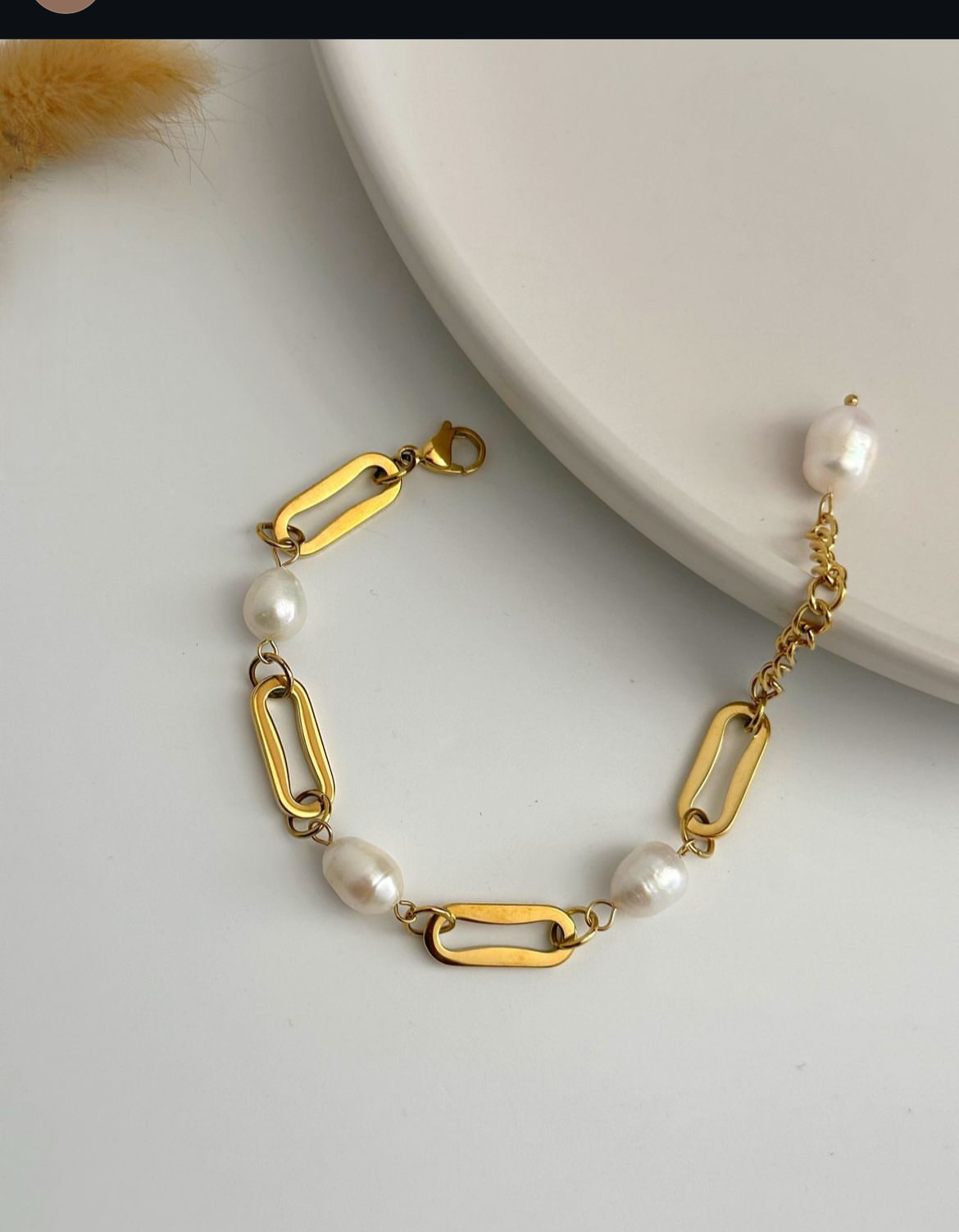 Bracelet